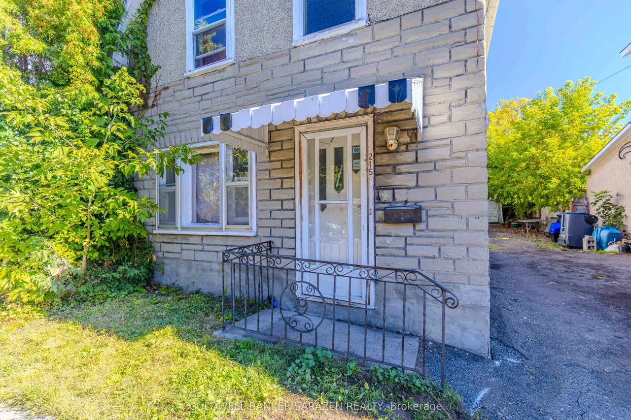 215 Desrosiers Street — photo 3