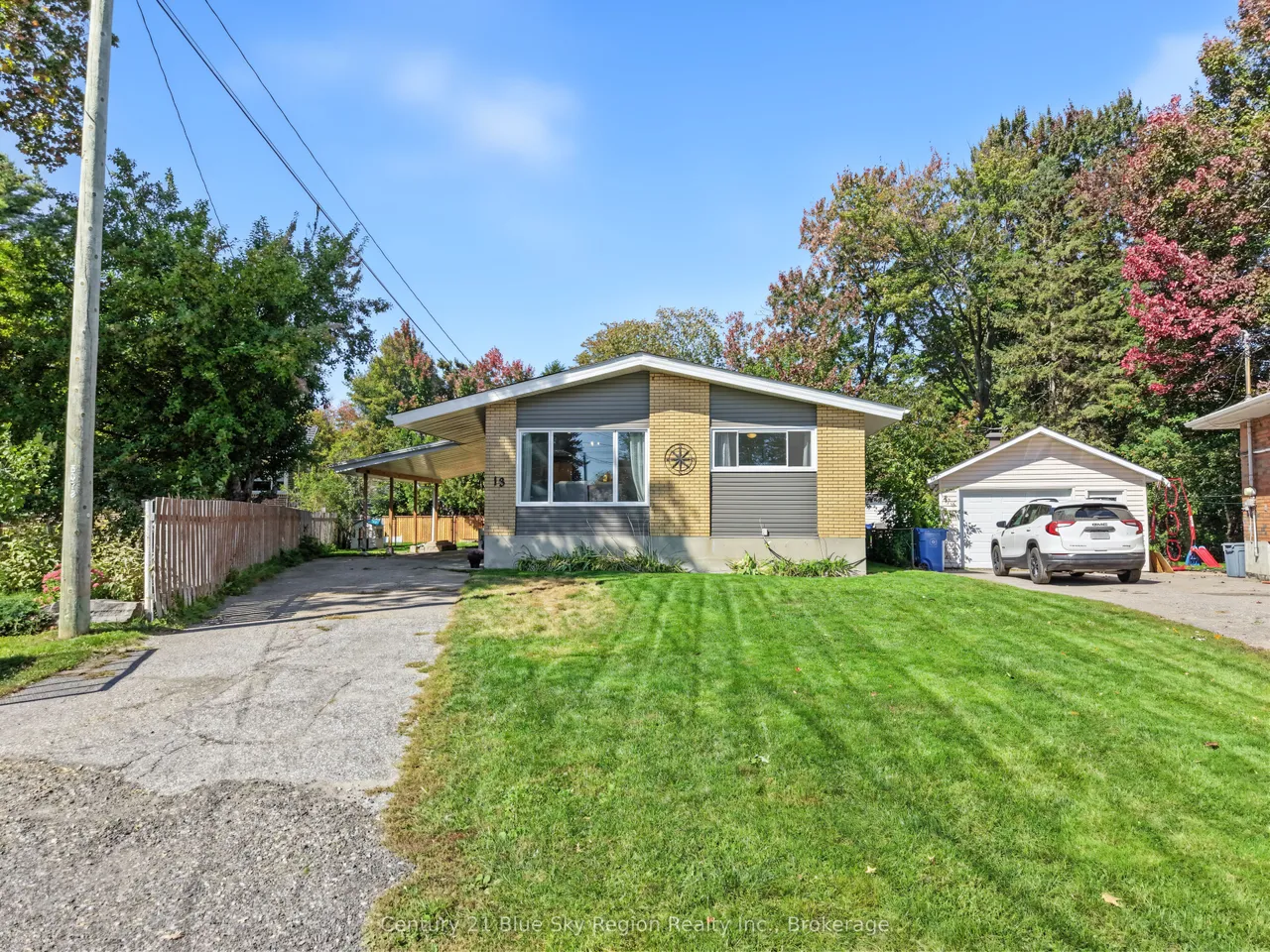 13 Milford Crescent — photo 2
