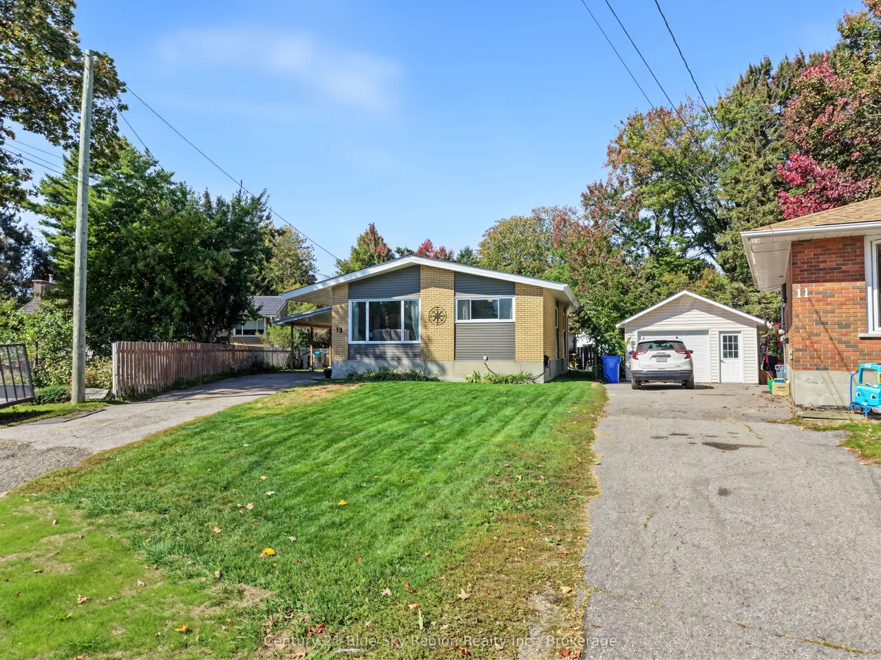 13 Milford Crescent — photo 46