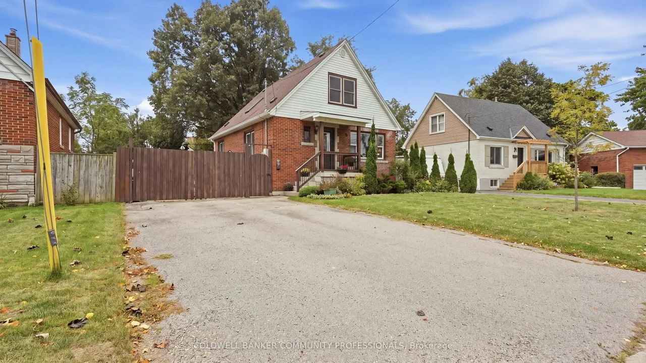 42 Delevan Crescent — photo 3
