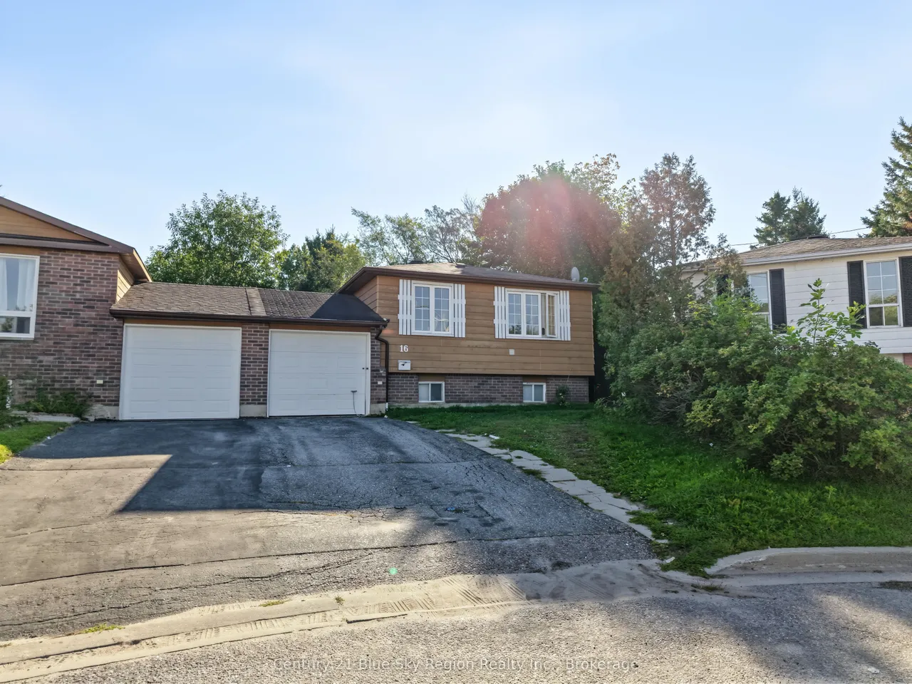 16 Cypress Court — photo 2