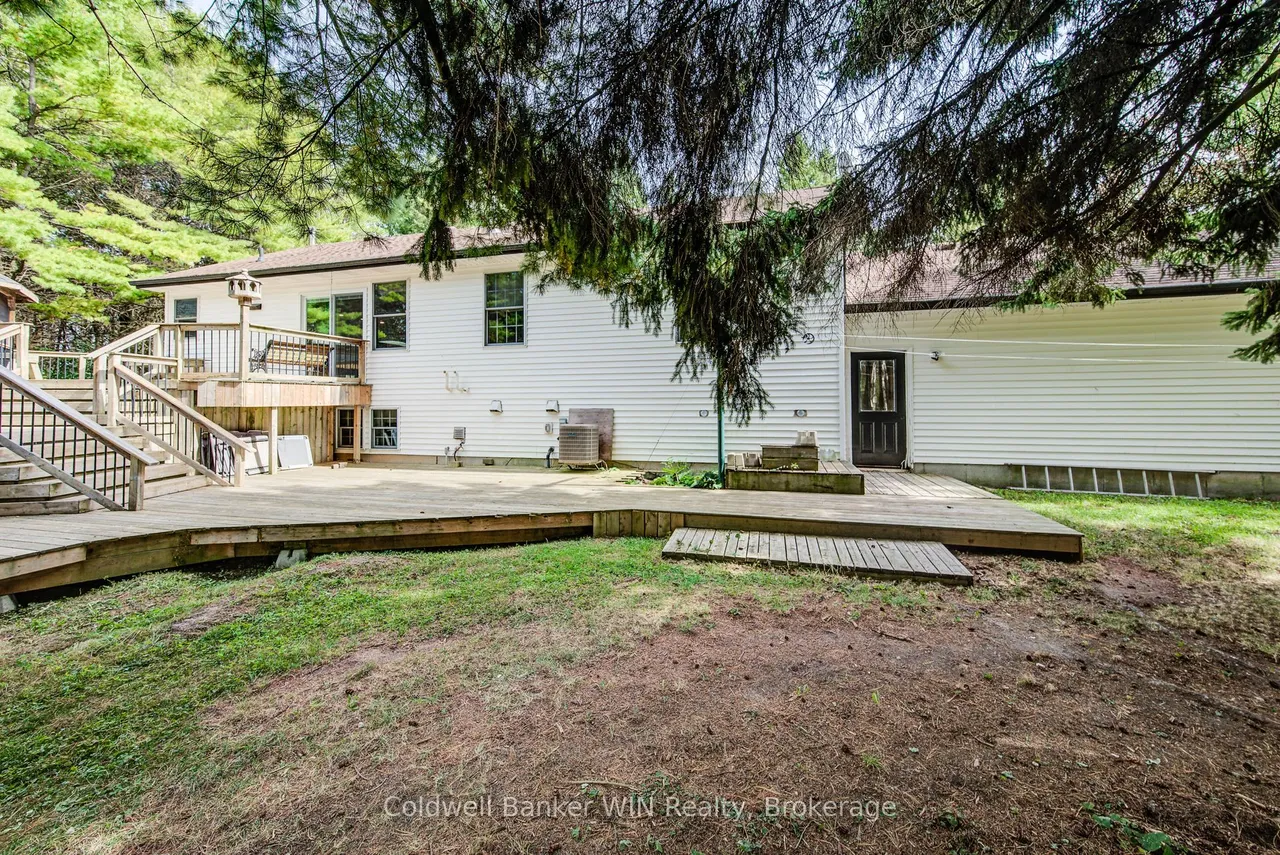 7356 Sideroad 12 — photo 47