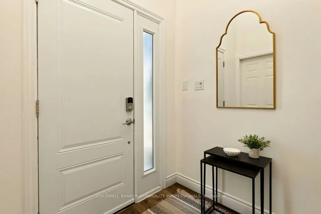33 Albert Street — photo 3