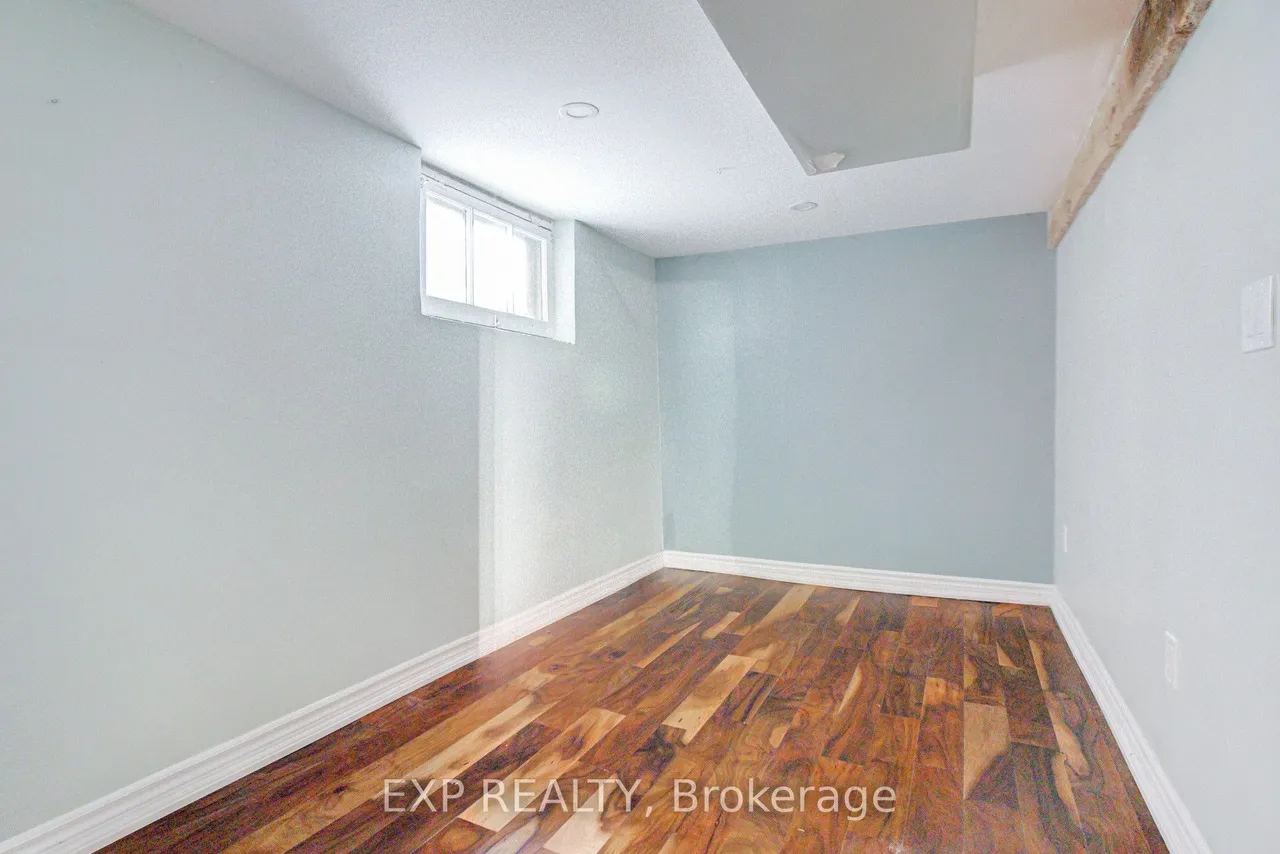 11 Lorne Avenue — photo 21
