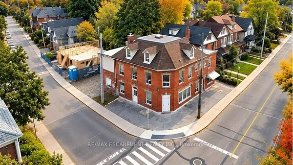 74 Locke Street N