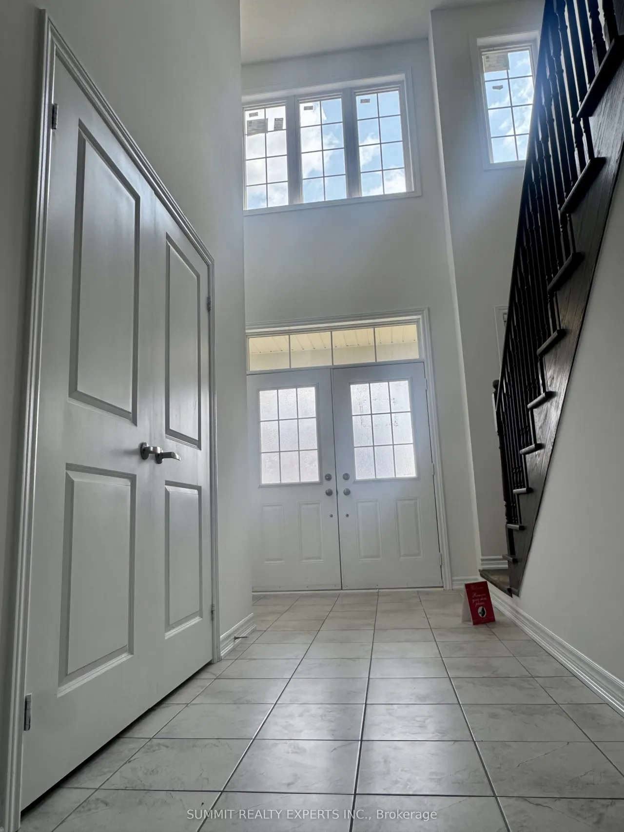 6 E Mackenzie Street E — photo 2