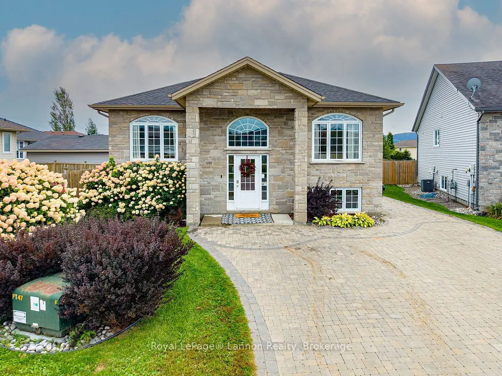 696 Weiler Boulevard