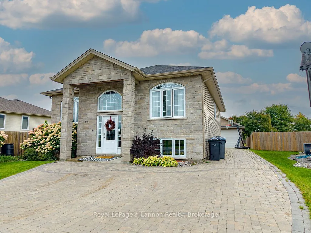 696 Weiler Boulevard — photo 48