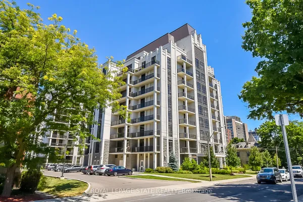 90 Charlton Avenue W, Unit 804 — photo 2