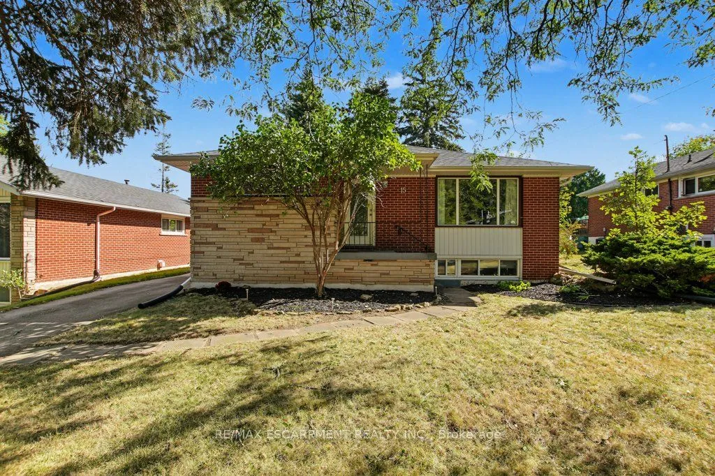 15 Carwyn Crescent