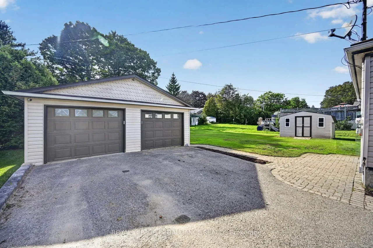 304 Oxford Avenue — photo 3