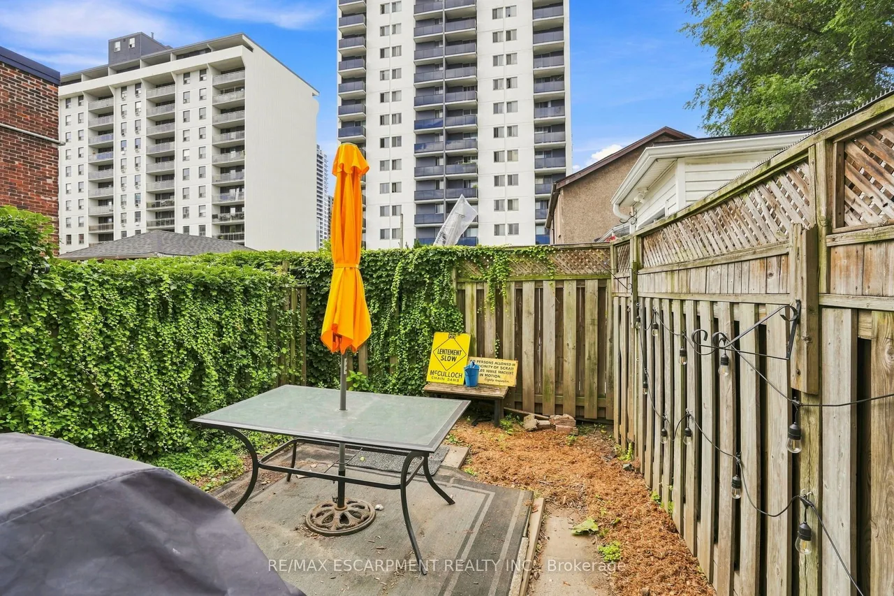 83 NAPIER Street — photo 17