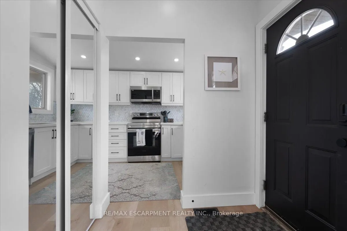 37 Lilacside Drive — photo 3