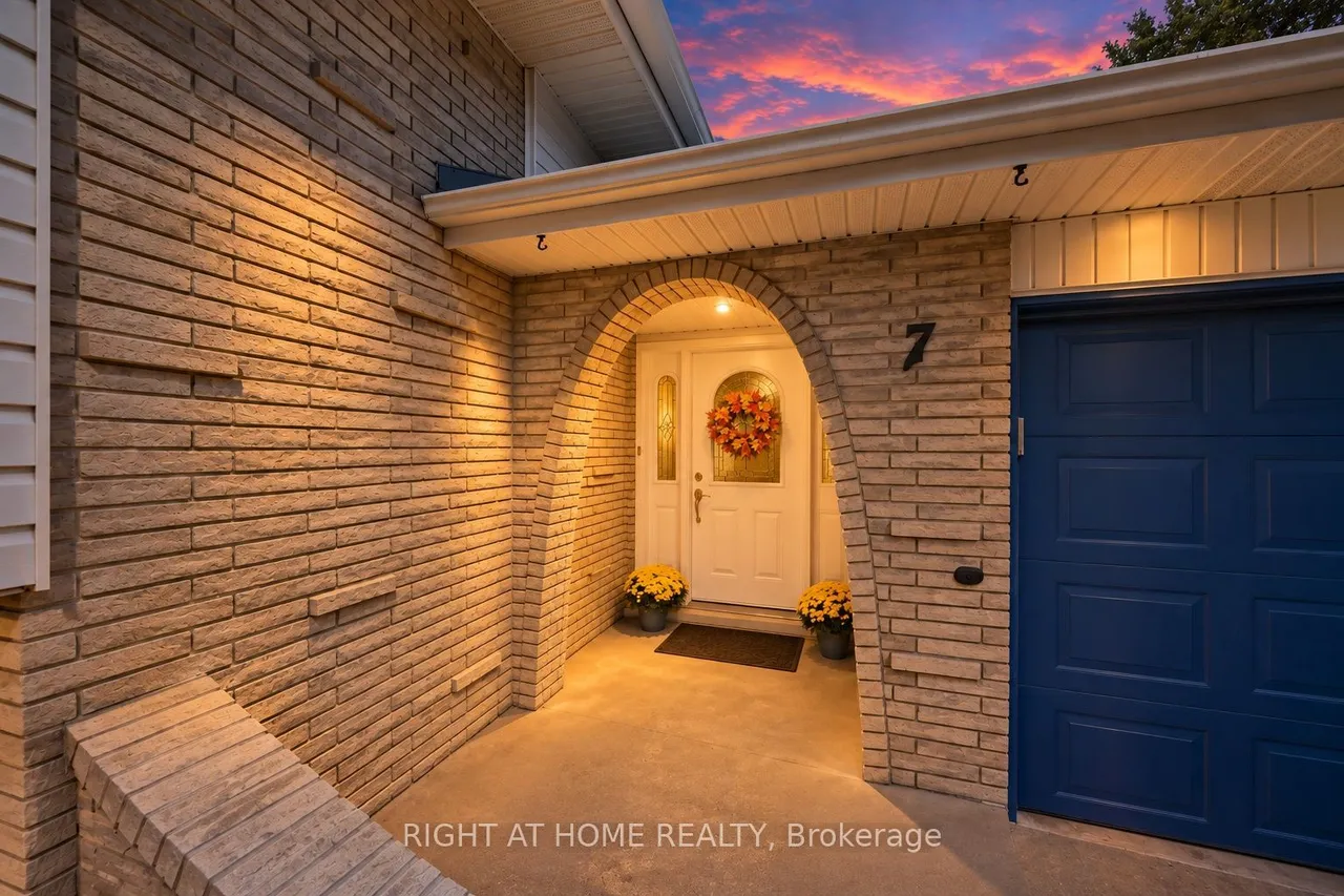 7 Hanover Place N — photo 3