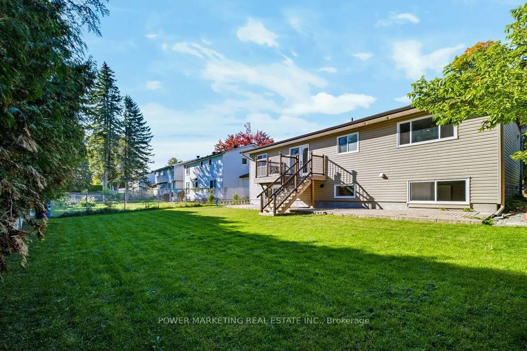 22 PARKGLEN Drive — photo 44