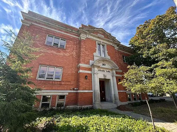 357 Hunter Street W, Unit 25