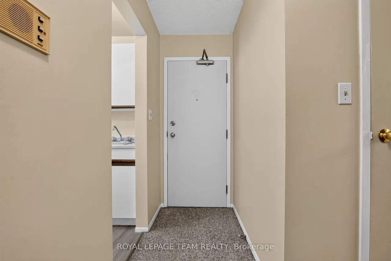 2 Charlotte Place, Unit 21 — photo 3