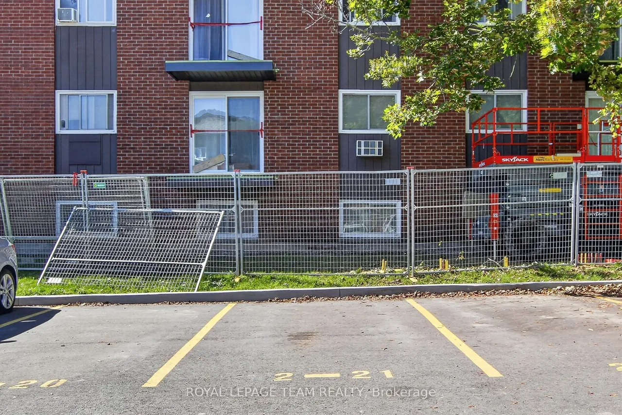 2 Charlotte Place, Unit 21 — photo 21