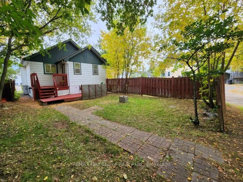 380 Queen Street — photo 26