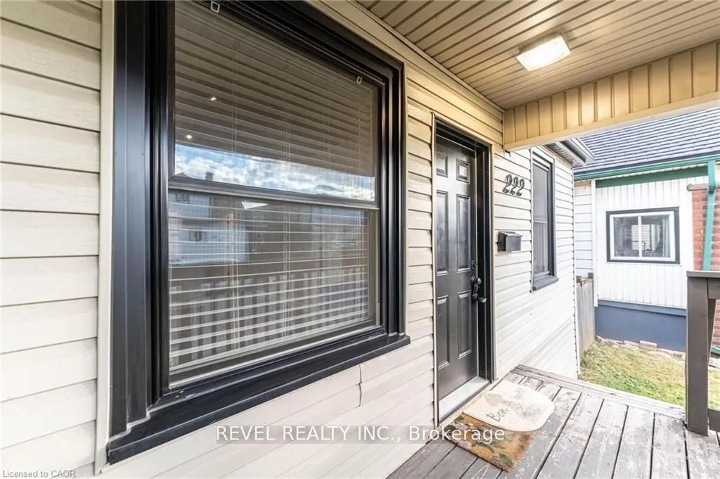 222 Kensington Avenue N — photo 3