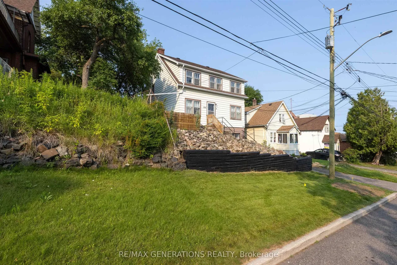 334 PEARL Street — photo 2