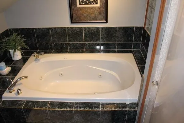 131 Rupert Street — photo 2