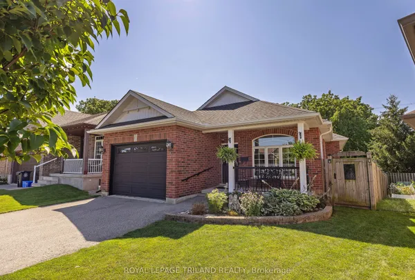 17 Jacklin Court — photo 2