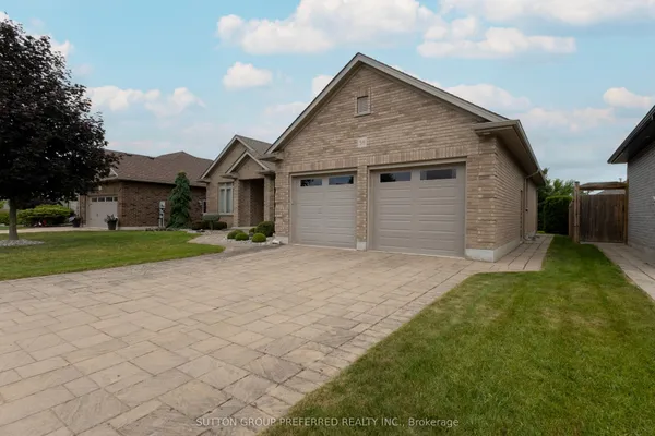 38 Brenmar Crescent — photo 2