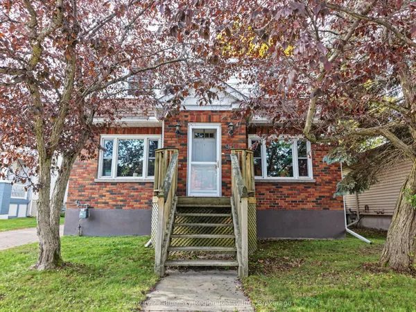 941 Main Street W