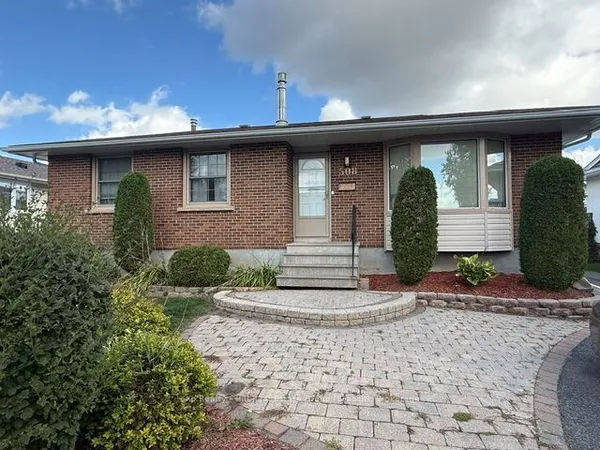 508 Cambrian Crescent — photo 2