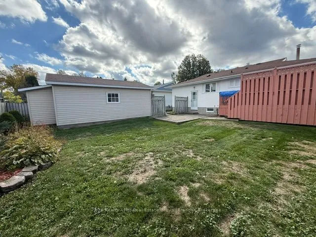 508 Cambrian Crescent — photo 34