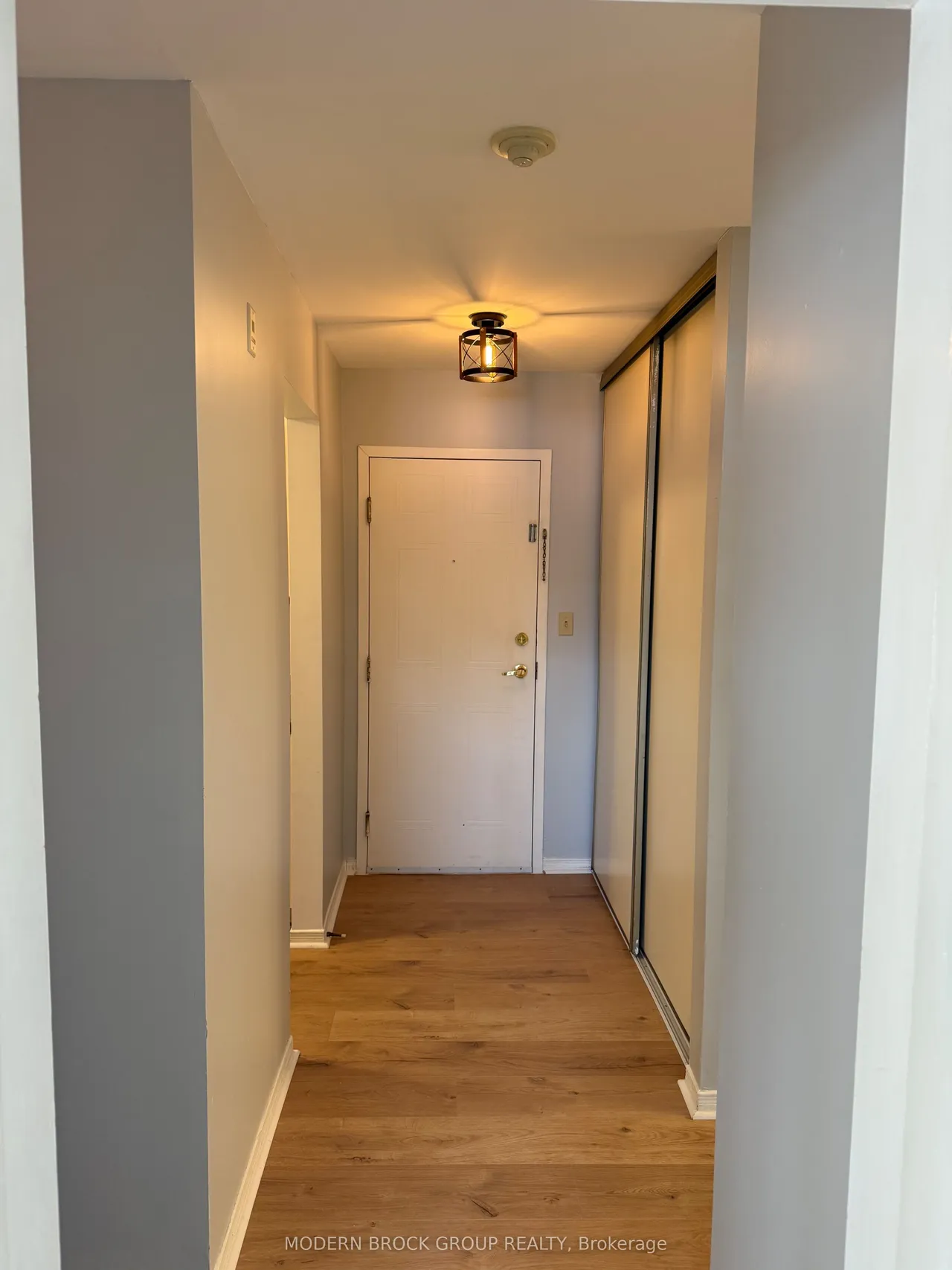 1100 Millwood Avenue, Unit 105 — photo 2