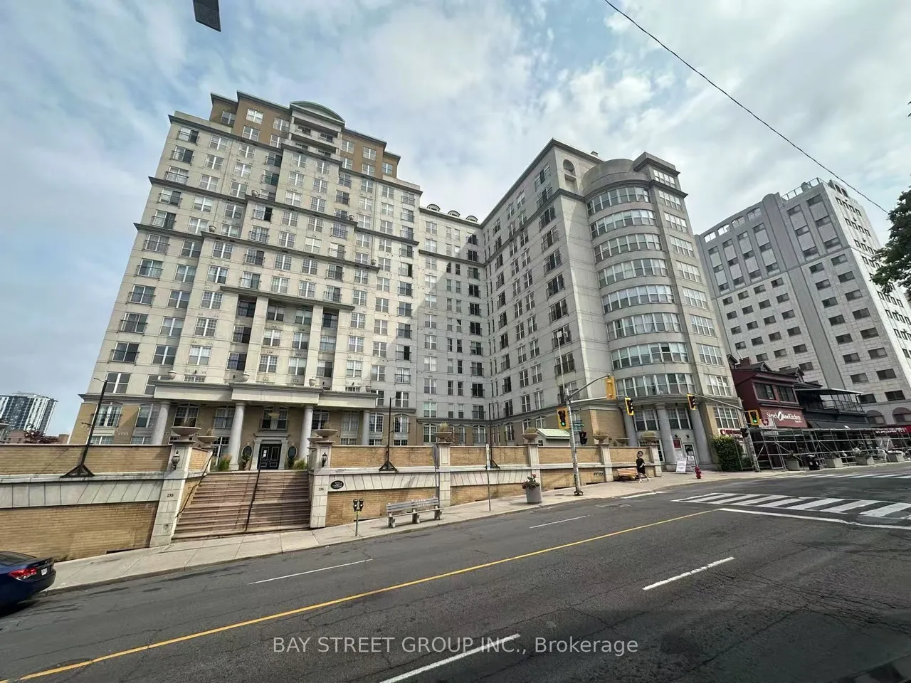 135 James Street S, Unit 409