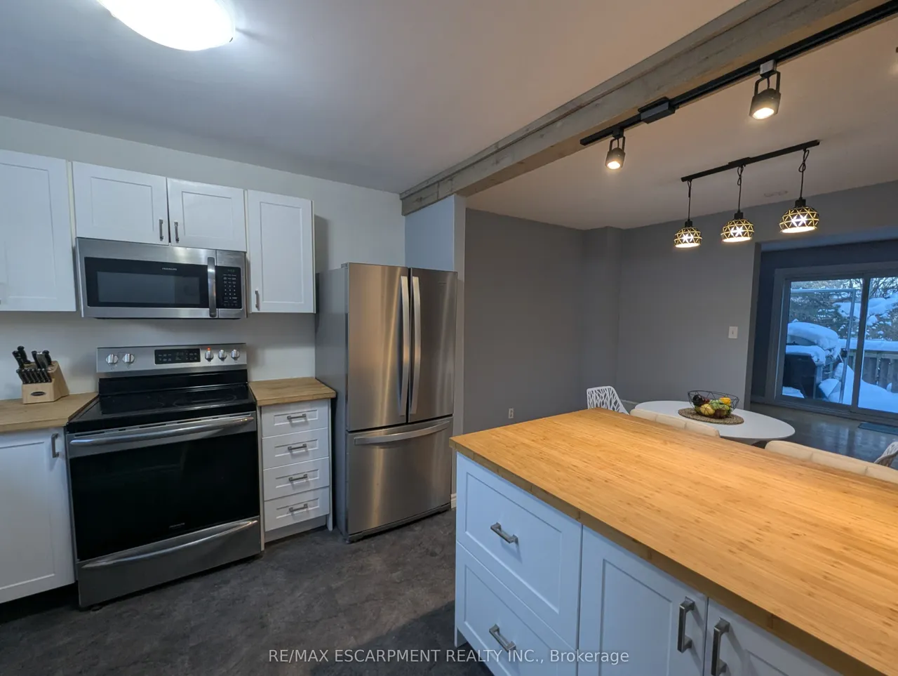 1440 Garth Street, Unit 32 — photo 2