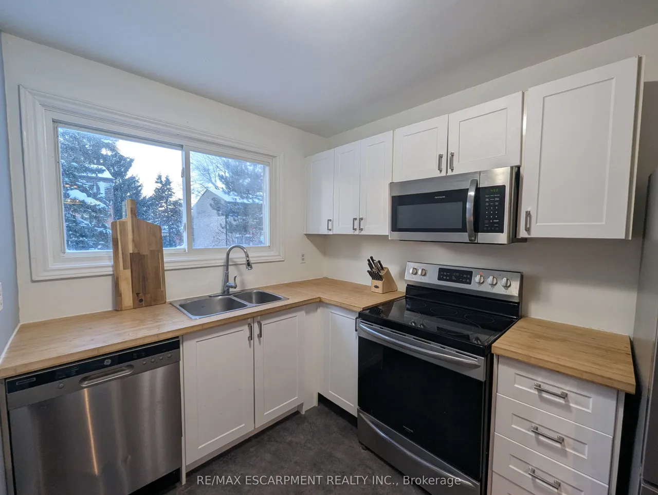 1440 Garth Street, Unit 32