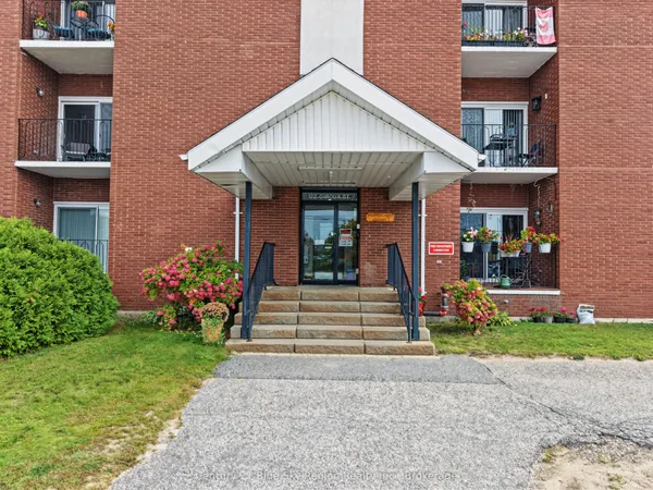 122 Giroux Street, Unit 401