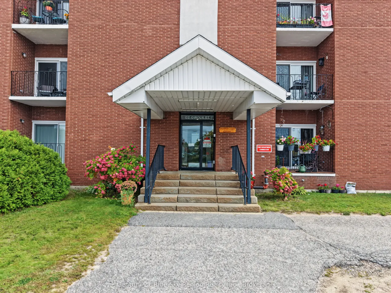 122 Giroux Street, Unit 401