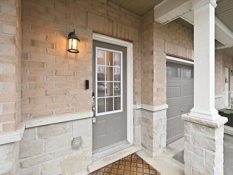 122 Dundas Street E, Unit 9 — photo 3