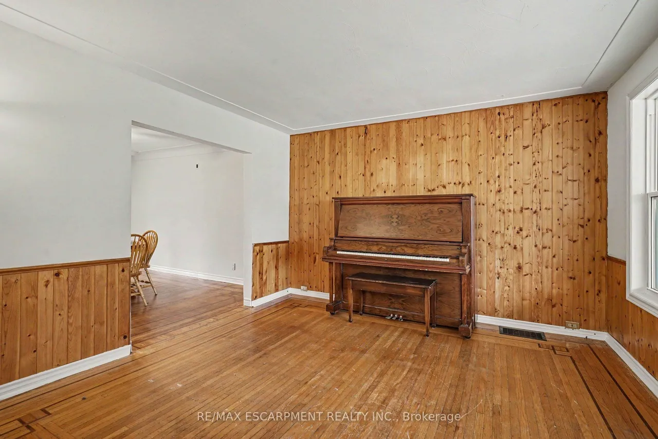 146 Belmont Avenue — photo 3
