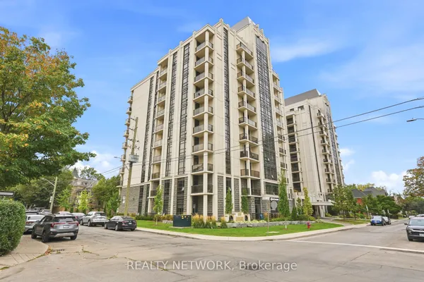 81 Robinson Street, Unit 205