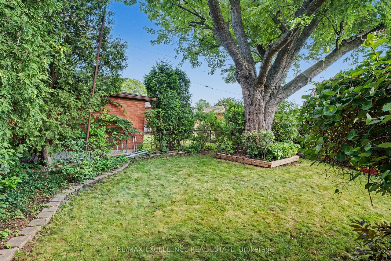 311 East 14th Street — photo 40