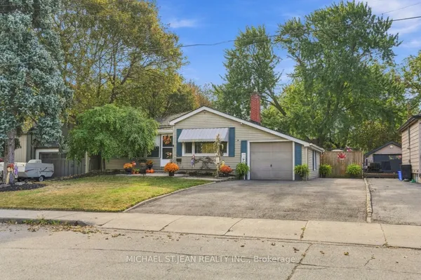 36 Pottruff Road — photo 2