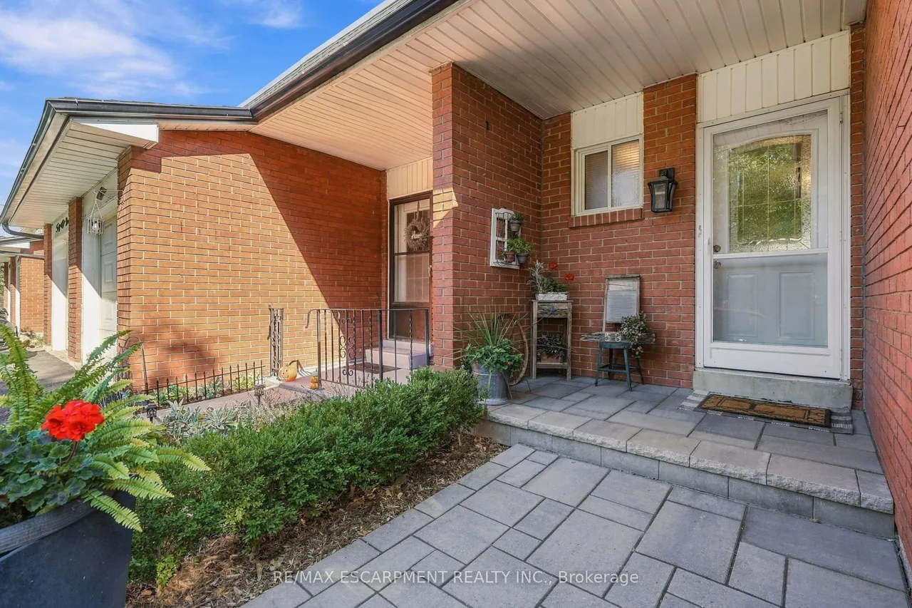 53 Bryna Avenue S — photo 3