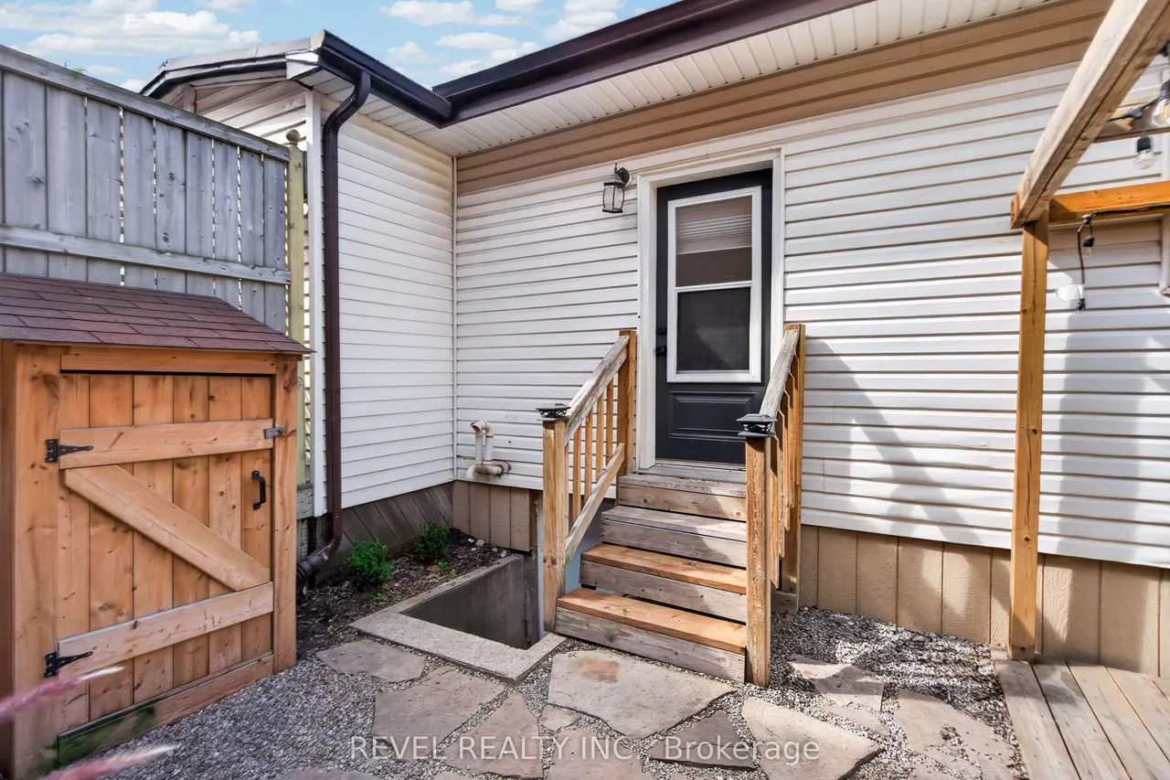 30 Ray Street N — photo 22