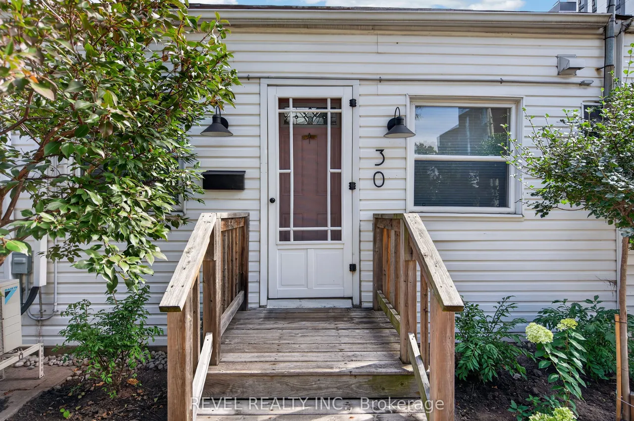30 Ray Street N — photo 3