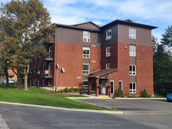 14 Charlotte Place, Unit 14