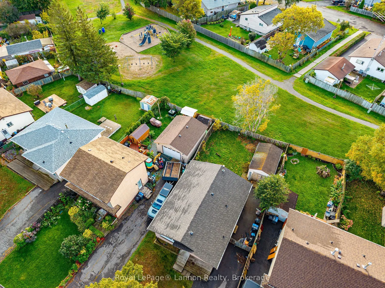 562 Simon Fraser Drive — photo 42