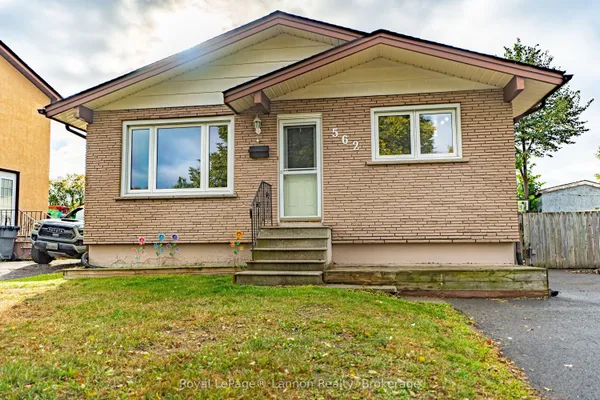 562 Simon Fraser Drive — photo 2