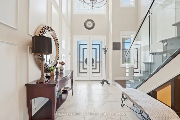88 Eringate Court — photo 2