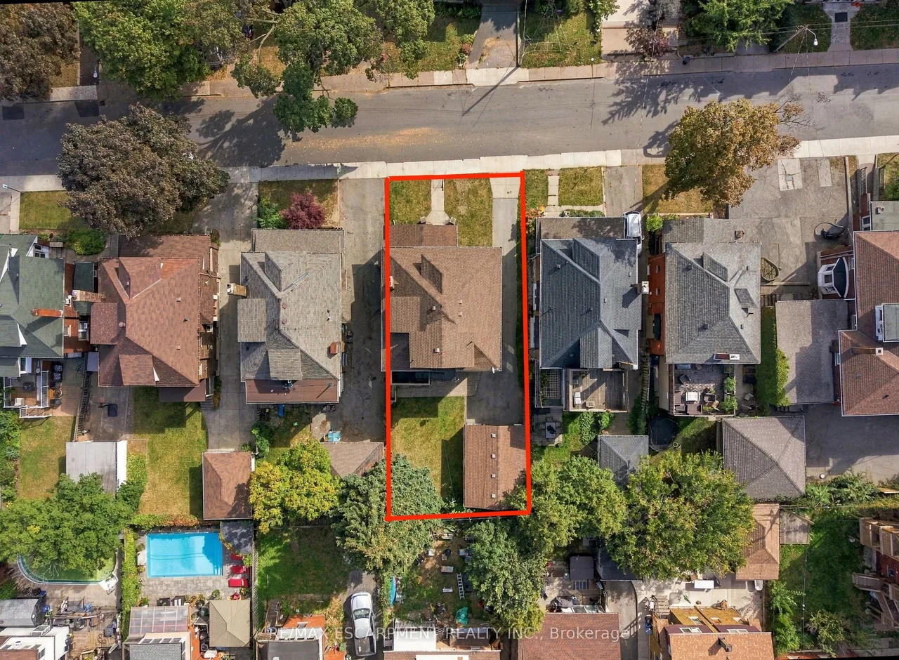 100 Balsam Avenue S — photo 49
